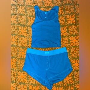 SKIMS SET